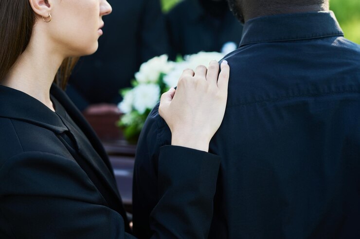 supporting-woman-consoling-her-grieving-friend supporting-woman-consoling-her-grieving-friend